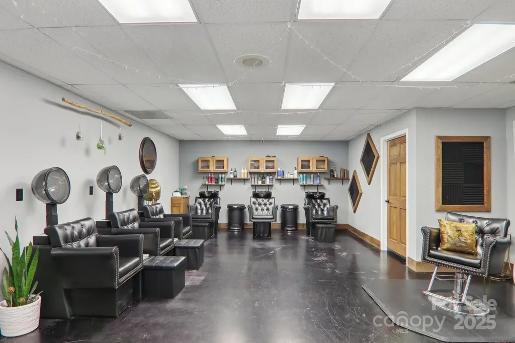 287 N Caldwell Street Brevard NC 28712