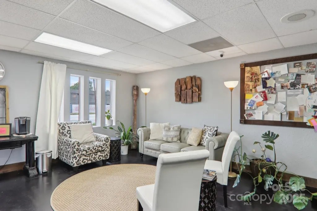 287 N Caldwell Street Brevard NC 28712