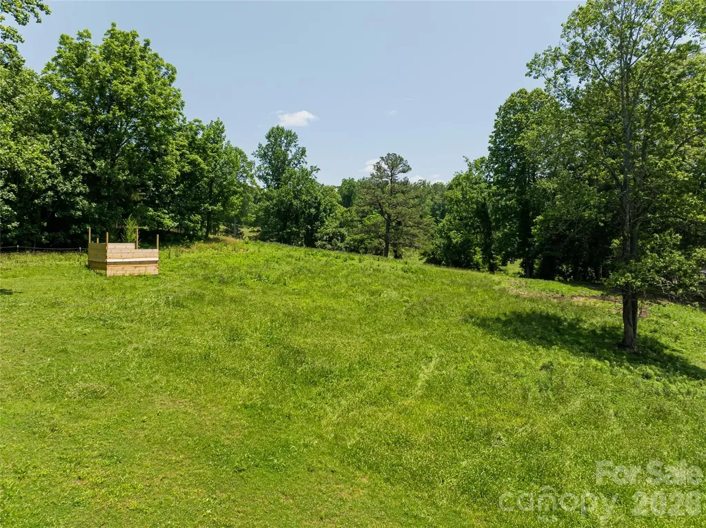 173 Avery Creek Road Arden NC 28704