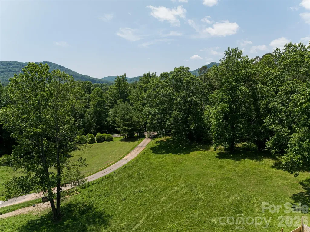 173 Avery Creek Road Arden NC 28704