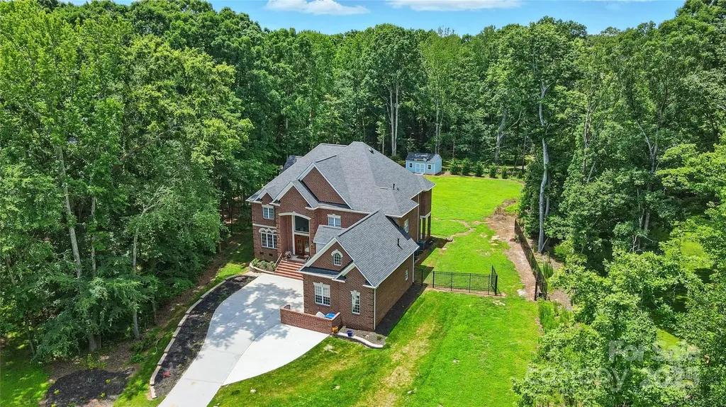 3324 Greenhurst Drive Weddington NC 28104