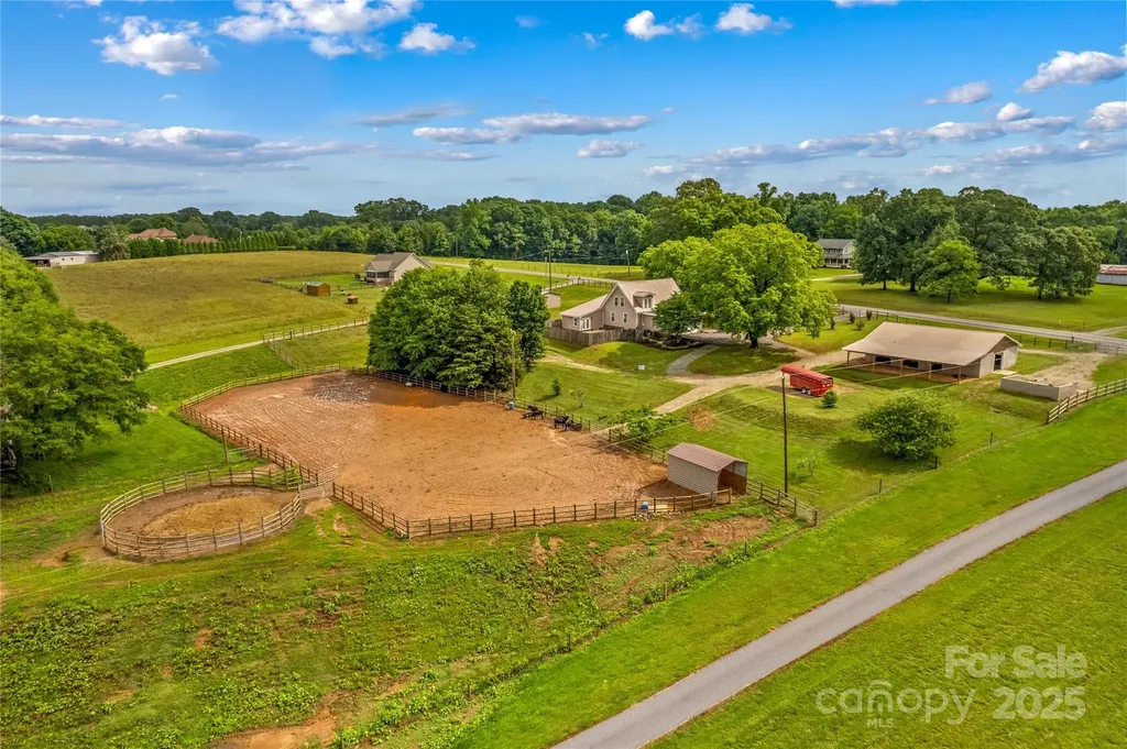 296 Hicks Creek Road Troutman NC 28166