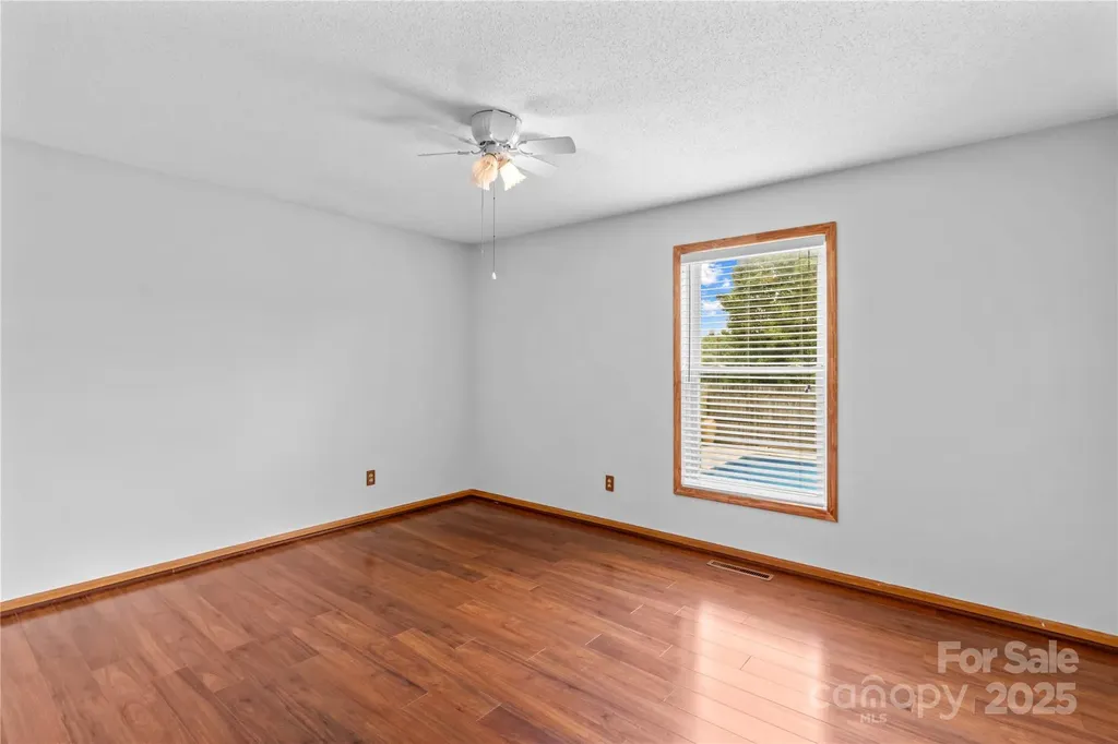 296 Hicks Creek Road Troutman NC 28166