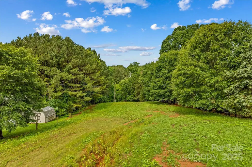 296 Hicks Creek Road Troutman NC 28166