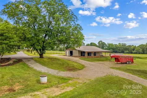 296 Hicks Creek Road Troutman NC 28166