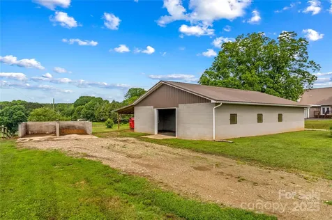296 Hicks Creek Road Troutman NC 28166