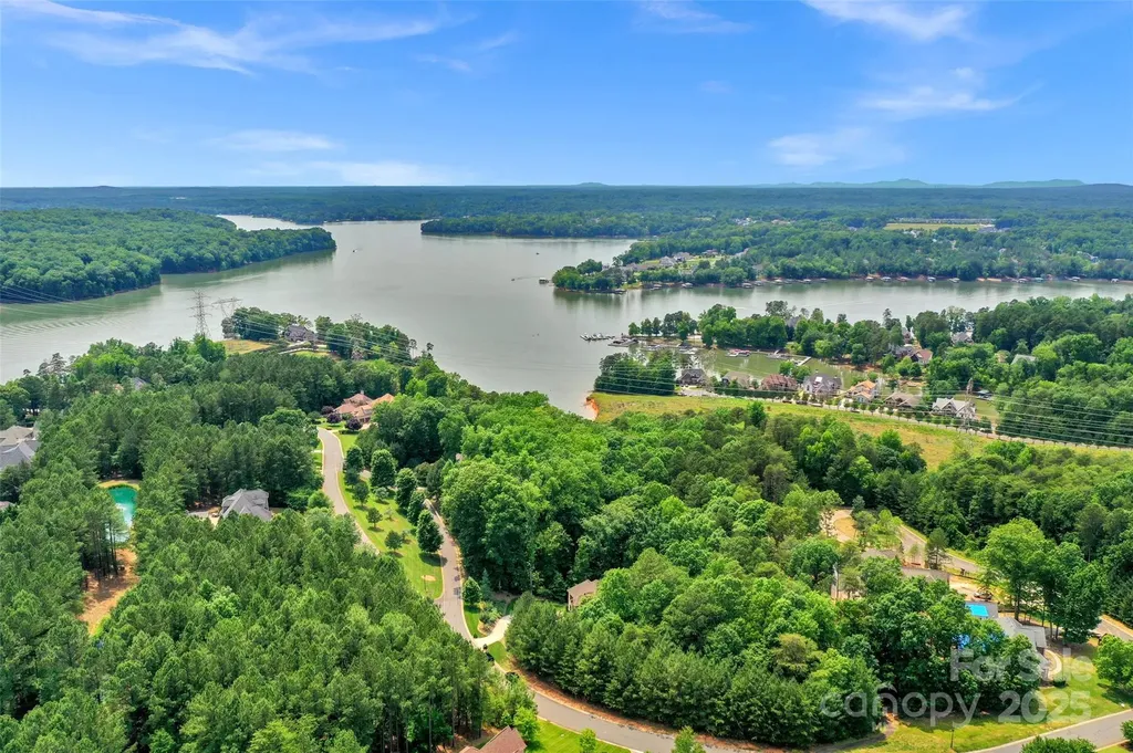 5128 Watermead Lane Belmont NC 28012