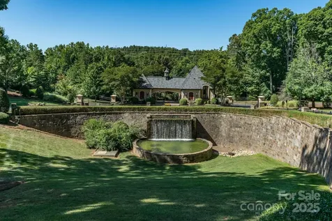 5128 Watermead Lane Belmont NC 28012