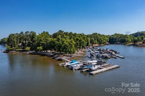 5128 Watermead Lane Belmont NC 28012