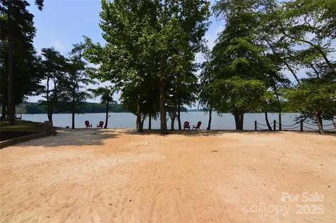 5128 Watermead Lane Belmont NC 28012