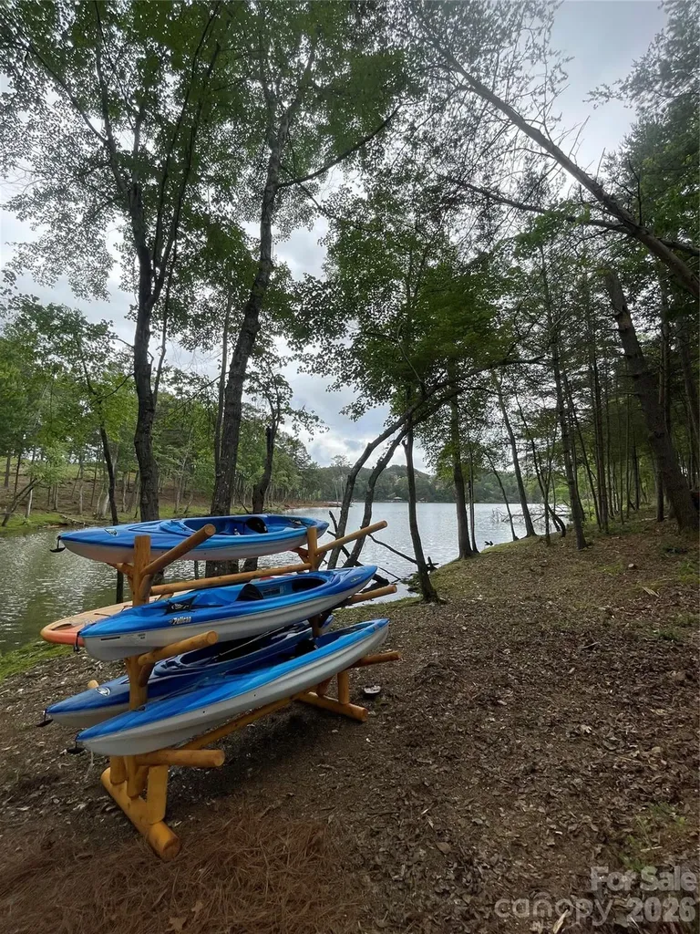 2143 Castle Peak Mountain Connelly Springs NC 28612