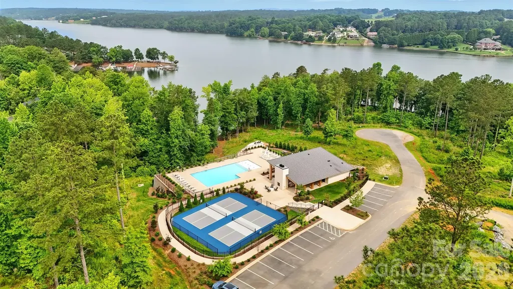 2143 Castle Peak Mountain Connelly Springs NC 28612