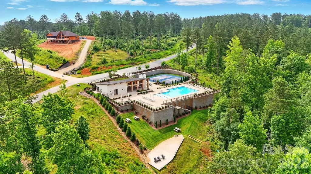 2143 Castle Peak Mountain Connelly Springs NC 28612