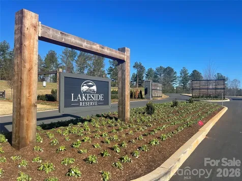 2143 Castle Peak Mountain Connelly Springs NC 28612