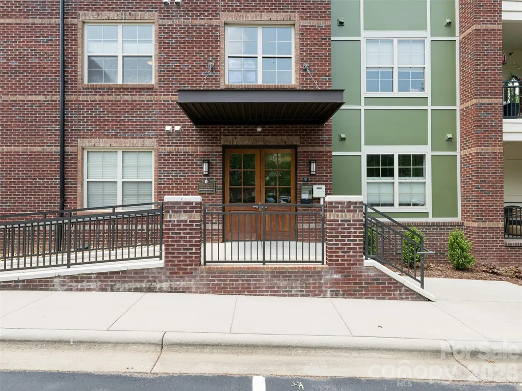 5 Farleigh Street Asheville NC 28803