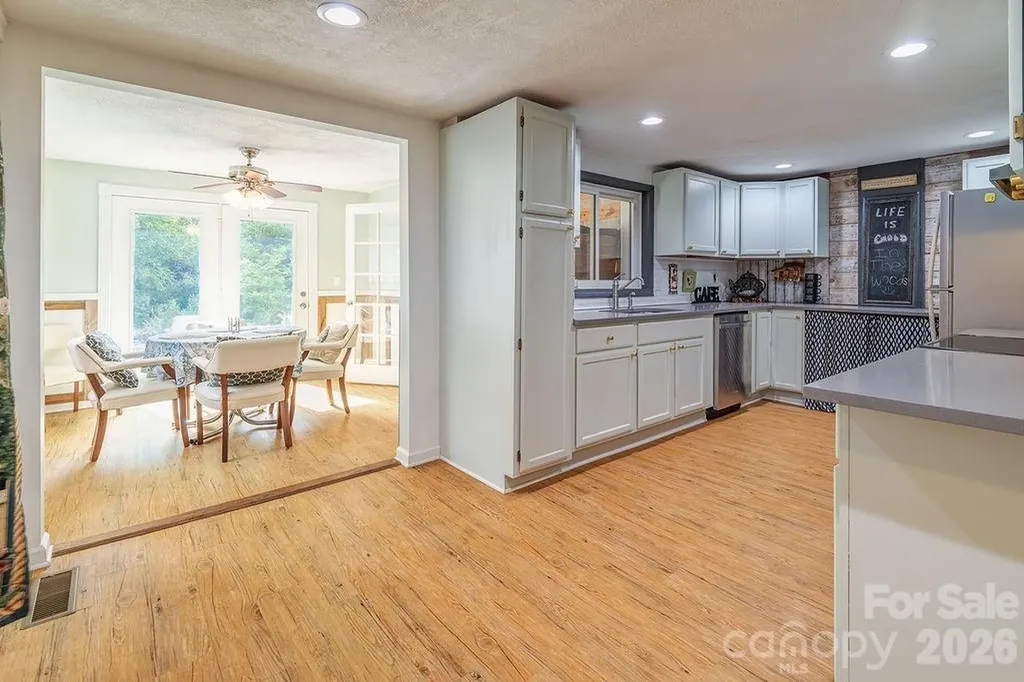2143 Pisgah Highway Candler NC 28715