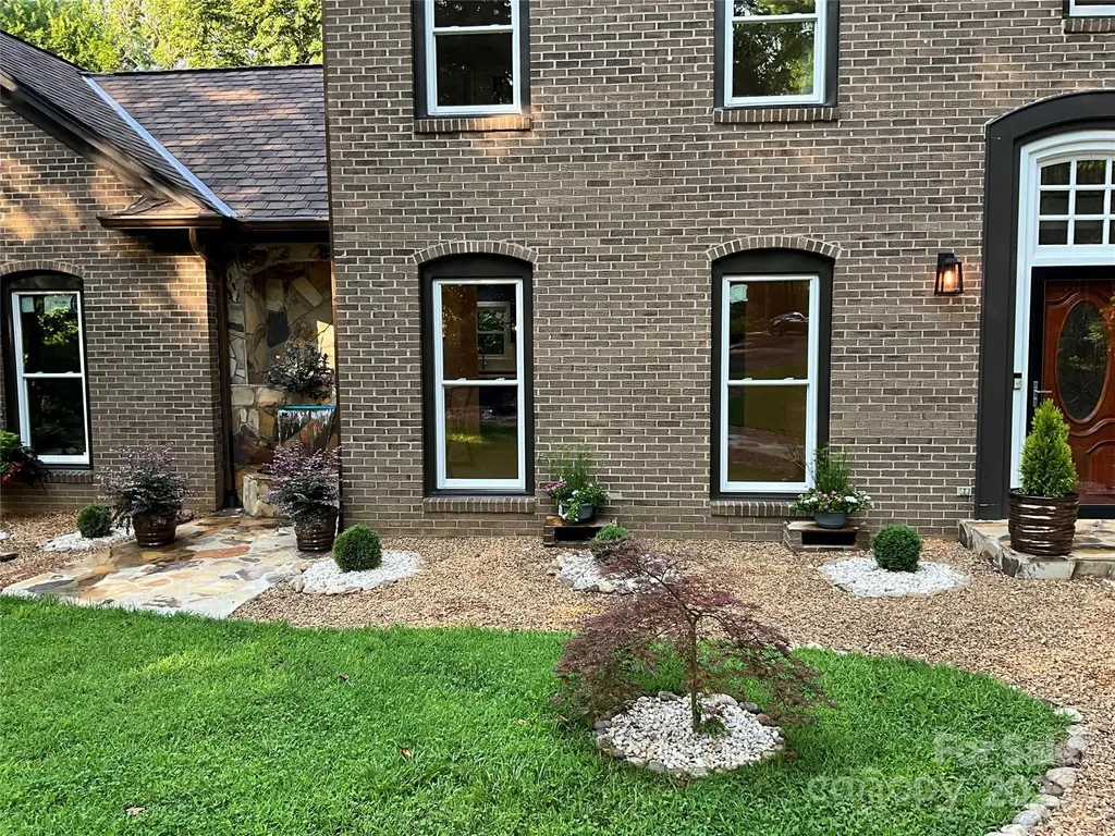 455 Old Farms Road Wilkesboro NC 28697