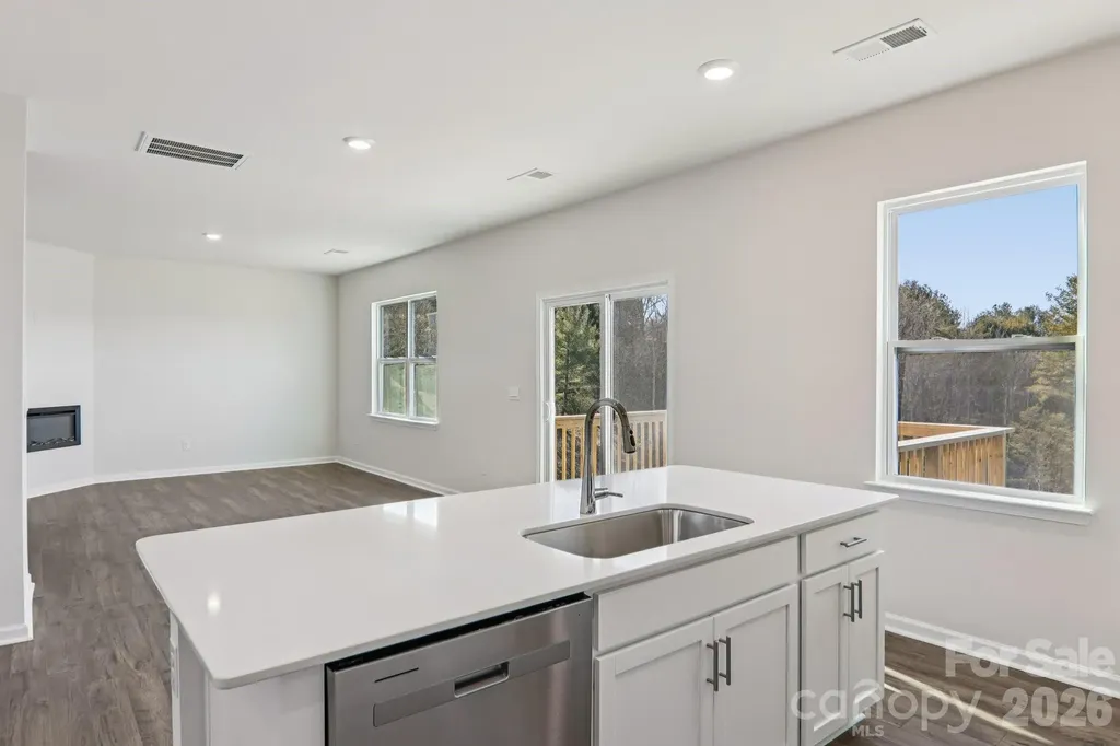 827 Adelston Lane Asheville NC 28804