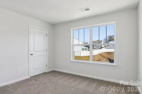 827 Adelston Lane Asheville NC 28804