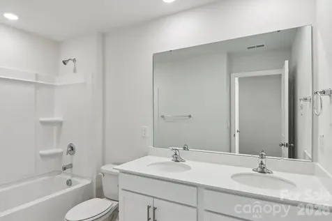 827 Adelston Lane Asheville NC 28804