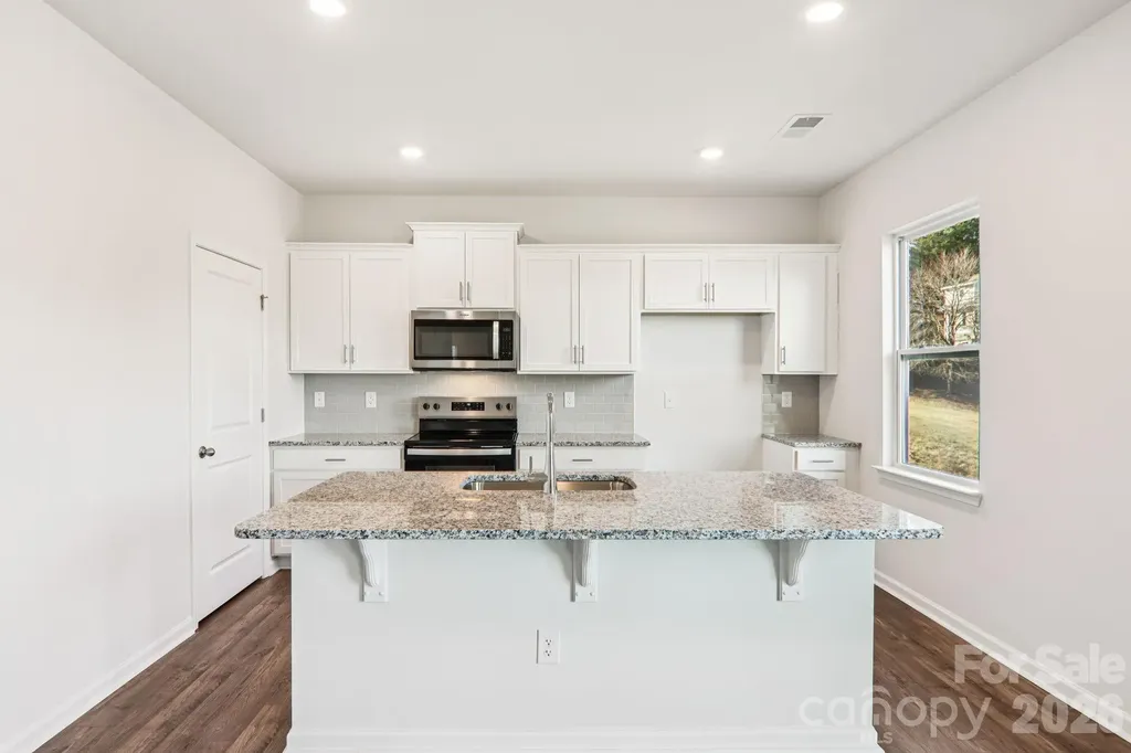 831 Adelston Lane Asheville NC 28804