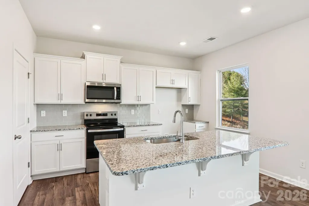 831 Adelston Lane Asheville NC 28804