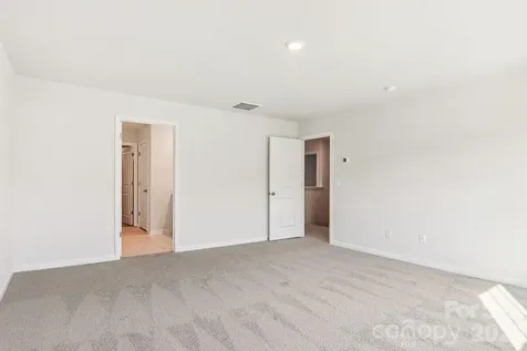 831 Adelston Lane Asheville NC 28804