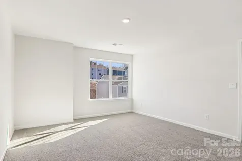 831 Adelston Lane Asheville NC 28804
