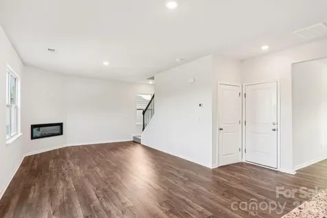 831 Adelston Lane Asheville NC 28804