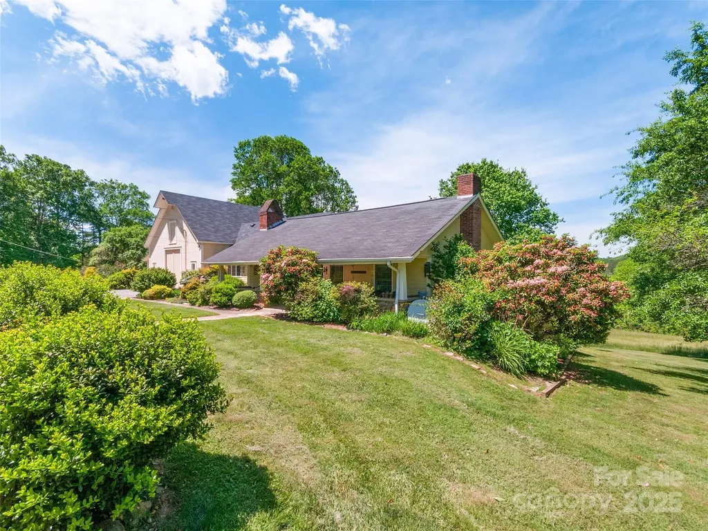 229 Crabtree Mountain Road Canton NC 28716
