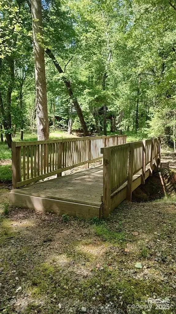 105 Cranberry Lane Mooresboro NC 28114