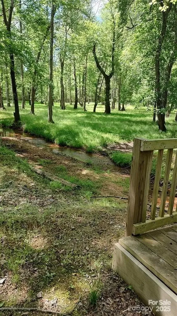 105 Cranberry Lane Mooresboro NC 28114
