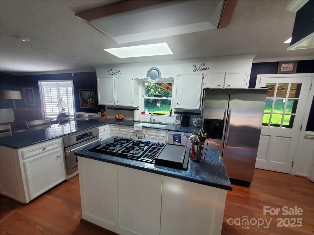 2104 Farmbrook Drive Statesville NC 28625