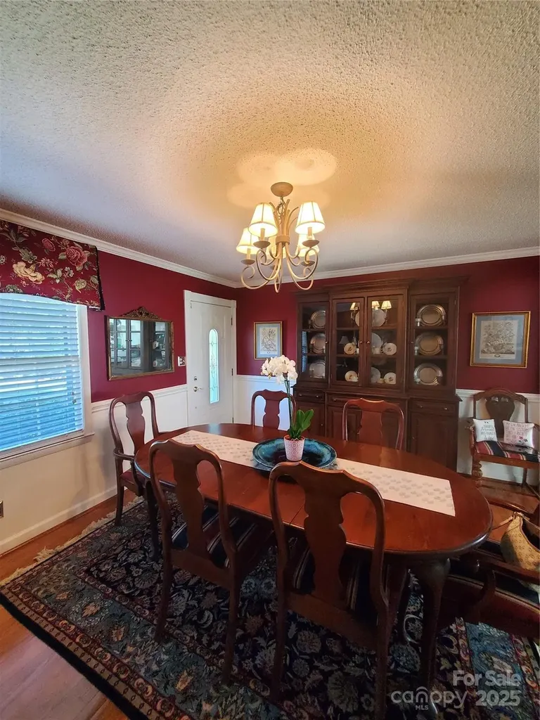 2104 Farmbrook Drive Statesville NC 28625