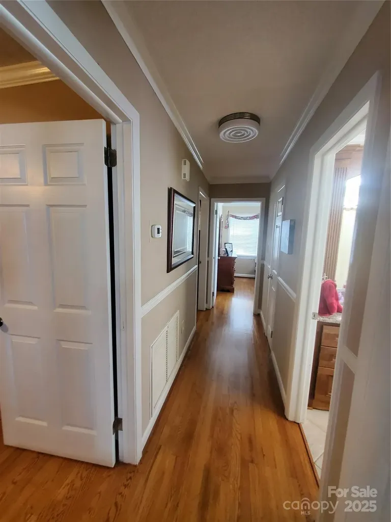 2104 Farmbrook Drive Statesville NC 28625