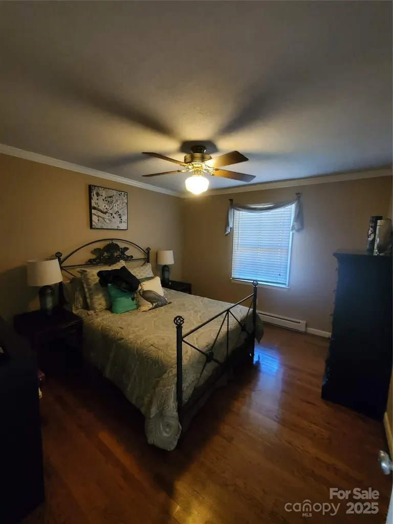 2104 Farmbrook Drive Statesville NC 28625