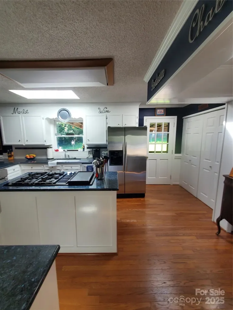 2104 Farmbrook Drive Statesville NC 28625