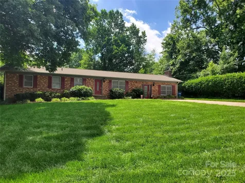 2104 Farmbrook Drive Statesville NC 28625