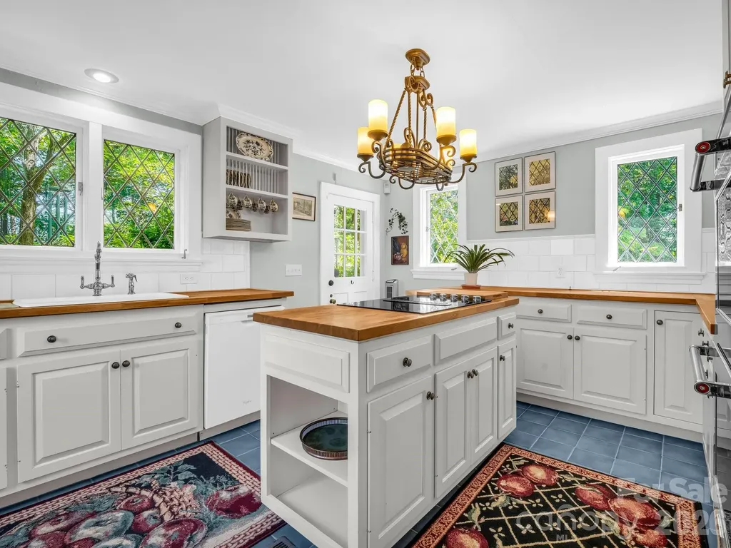 287 Pacolet Ridge Lane Tryon NC 28782