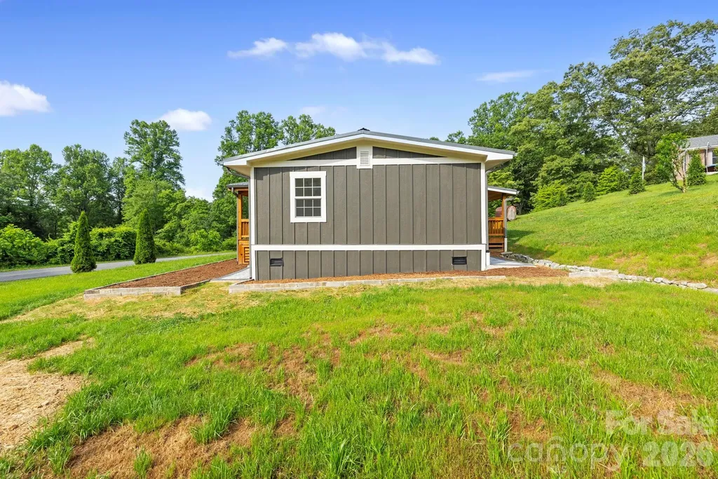 431 Pole Miller Extension Brevard NC 28712