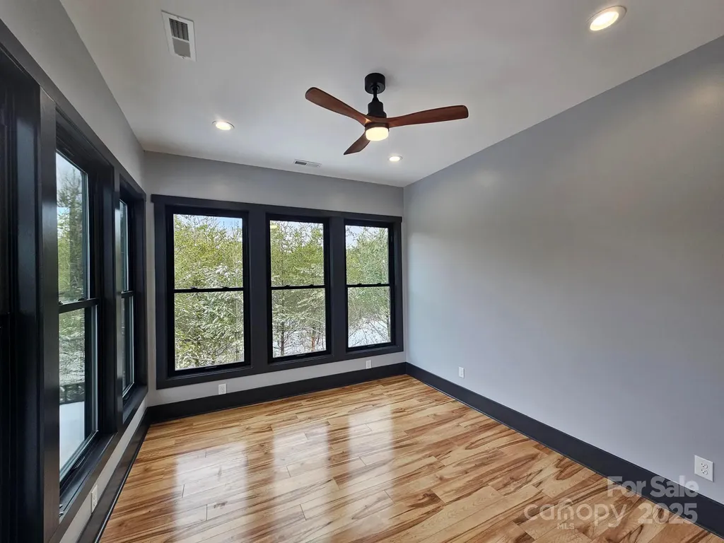 1076 Table View Drive Morganton NC 28655