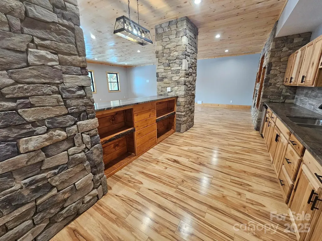 1076 Table View Drive Morganton NC 28655