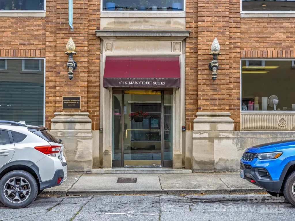401 N Main Street Hendersonville NC 28792