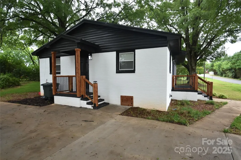 706 Mcintyre Street Monroe NC 28110