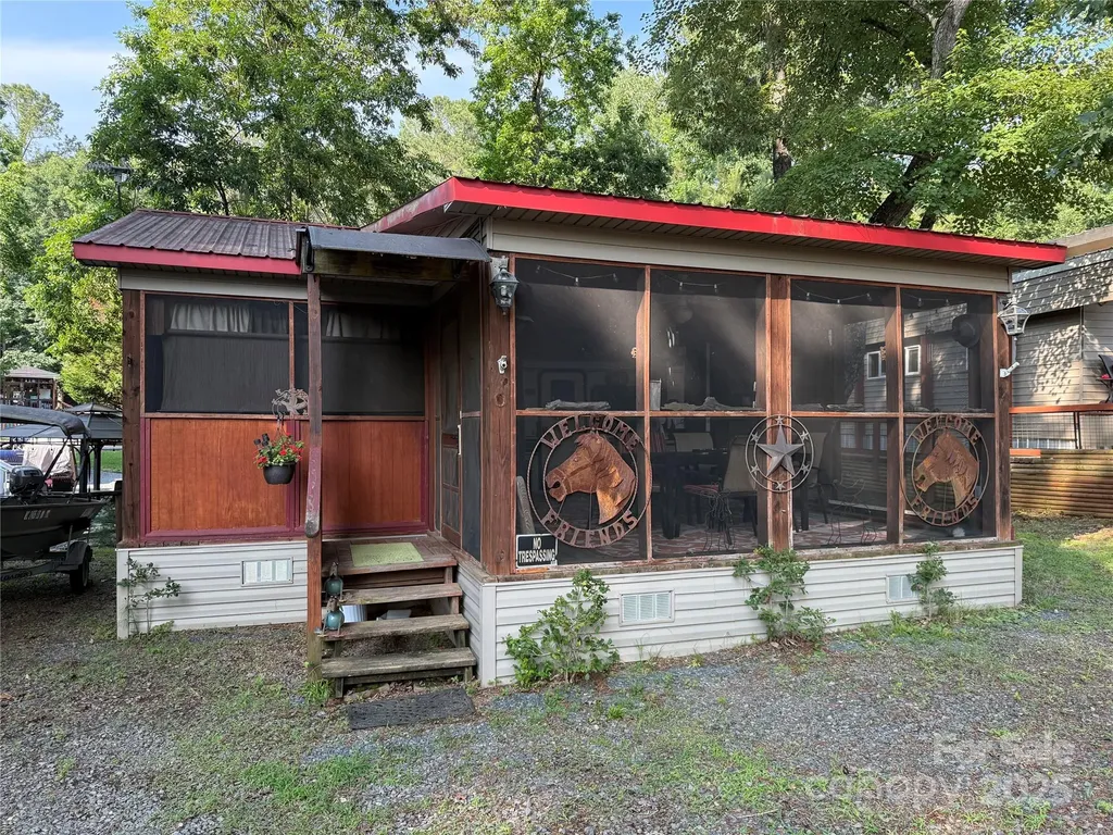160/162 Arrowood Trail Mount Gilead NC 27306