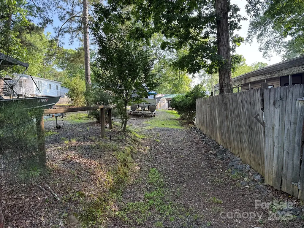 160/162 Arrowood Trail Mount Gilead NC 27306