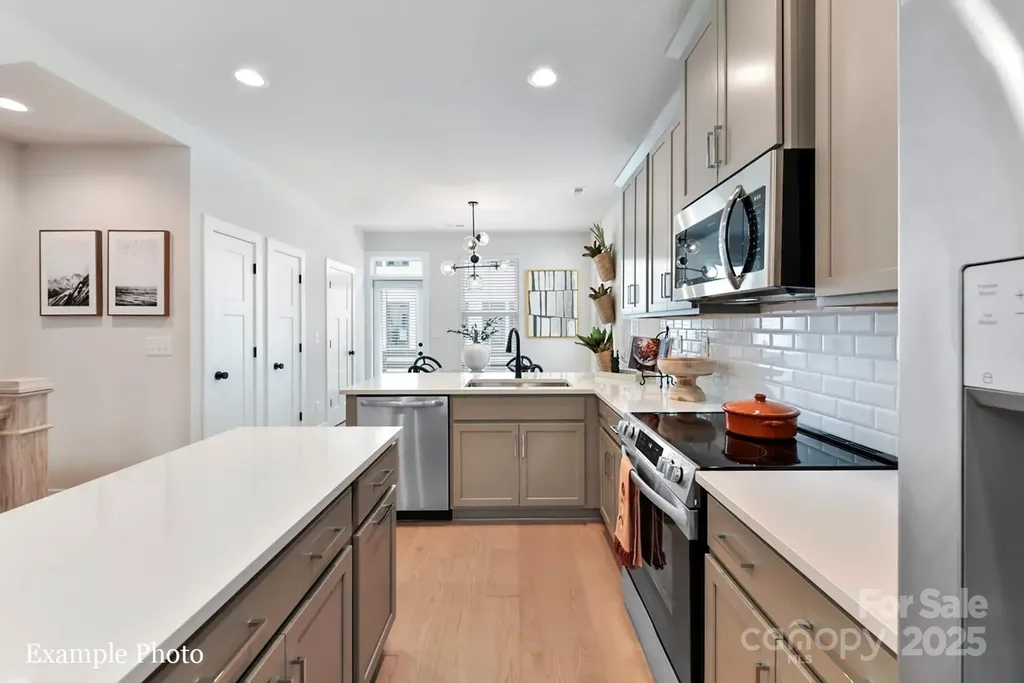 514 Lockwood Creek Drive Charlotte NC 28208