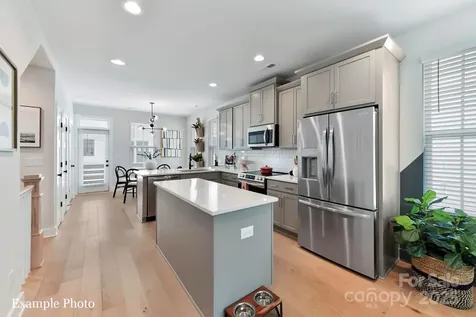 514 Lockwood Creek Drive Charlotte NC 28208