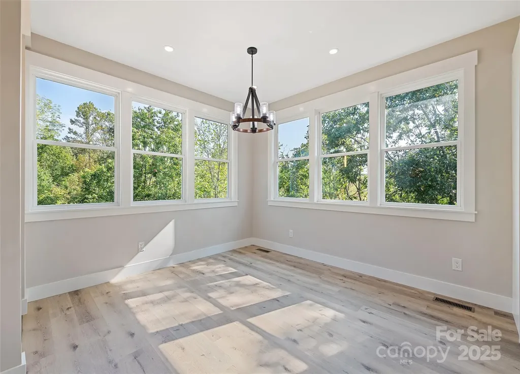 148 Amblers Knoll Road Weaverville NC 28787