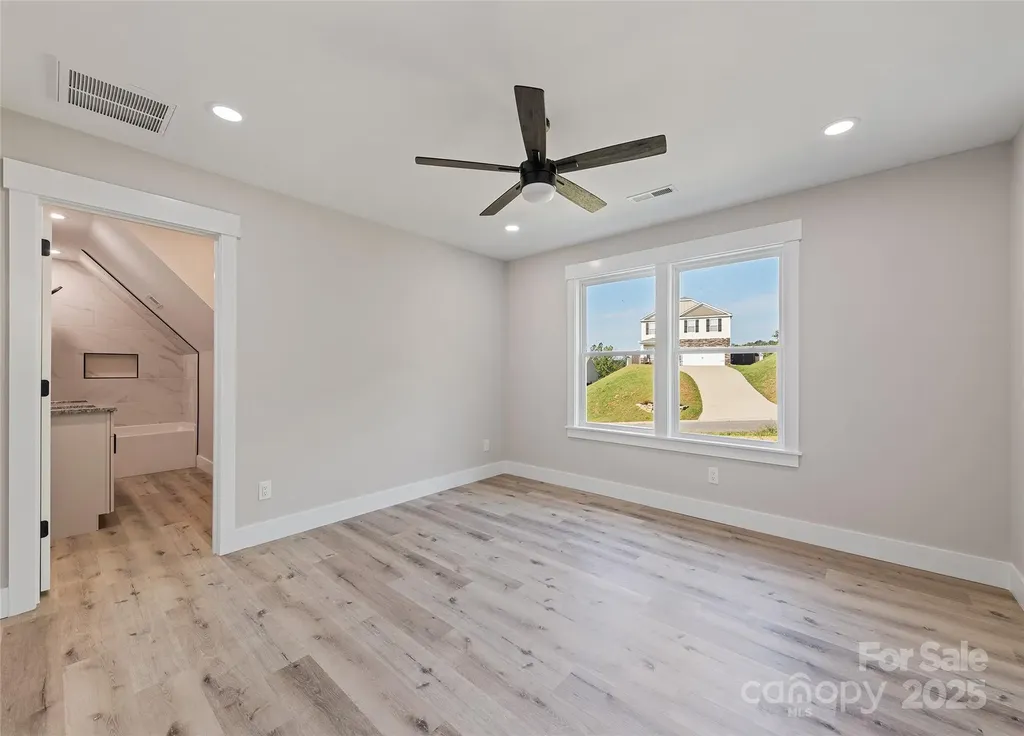 148 Amblers Knoll Road Weaverville NC 28787